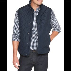BananaRepublic water resist quilted layering vestM